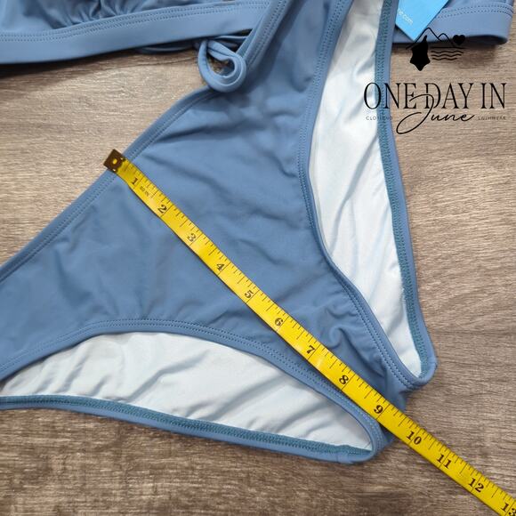 Cupshe Tie Back Bikini Swimsuit Size M - Picture 6 of 7